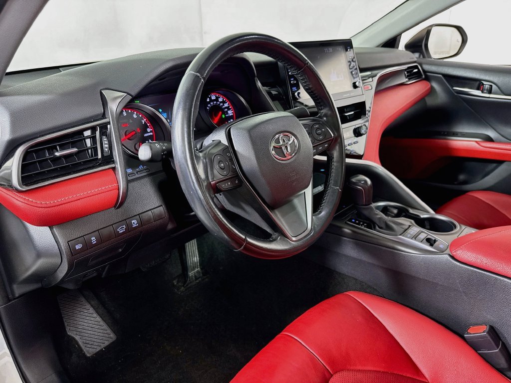 Used 2021 Toyota Camry XSE FWD image 9