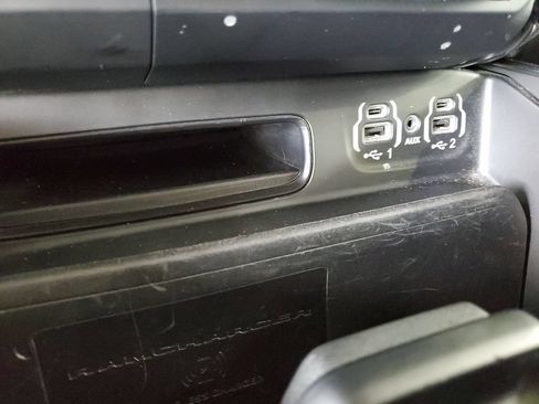 Used 2021 RAM 1500 Limited w/ Body Color Bumper Group AWD/4WD image 29