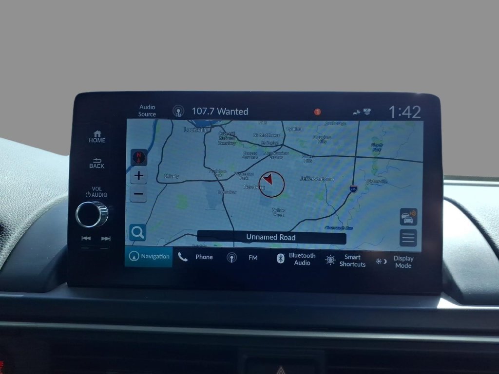 Used 2025 Honda Pilot Touring image 4