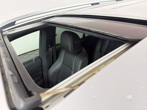 Used 2020 Mercedes-Benz GLE 350 4MATIC image 9