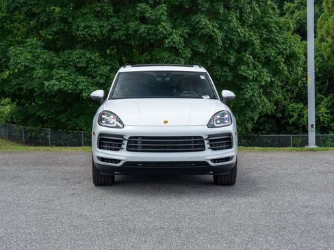 Certified 2023 Porsche Cayenne S AWD/4WD image 10