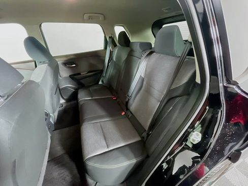 Used 2023 Nissan Rogue SV FWD image 23