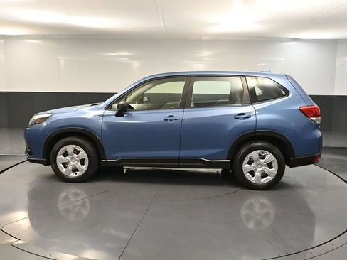 Used 2023 Subaru Forester AWD/4WD image 9