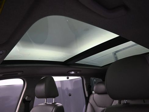 Used 2019 Hyundai Santa Fe AWD image 19
