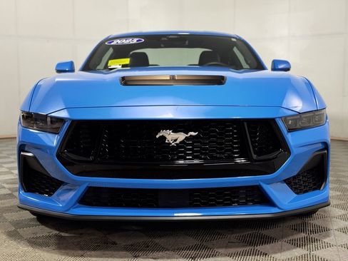 Used 2025 Ford Mustang GT Premium image 10