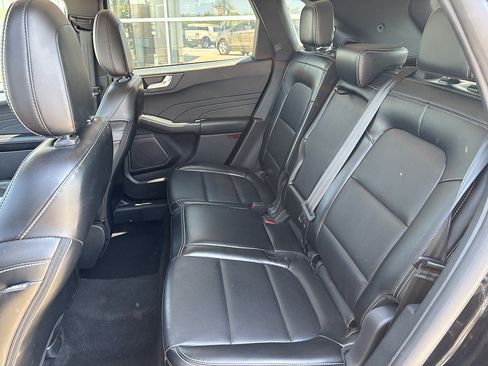Used 2024 Ford Escape Platinum AWD/4WD image 14