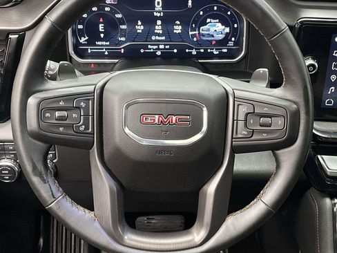 Used 2024 GMC Sierra 1500 AT4 w/ Technology Package AWD/4WD image 16