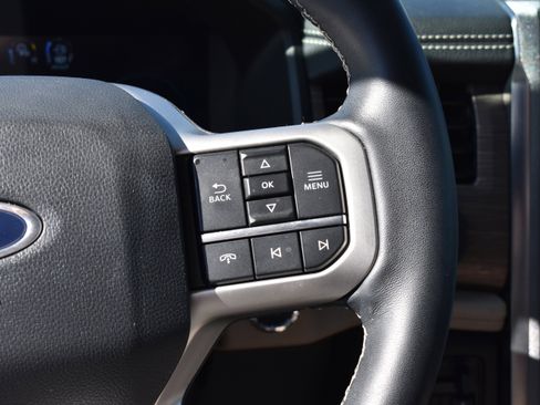 Used 2024 Ford Expedition Limited image 14