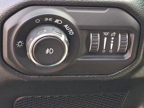 Used 2022 Jeep Wrangler Unlimited Sport AWD/4WD image 26