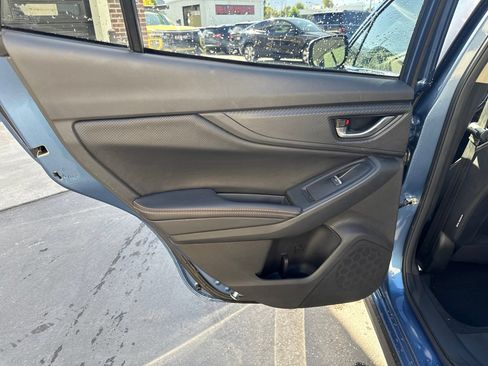 Used 2023 Subaru Crosstrek 2.5i Limited AWD/4WD image 16