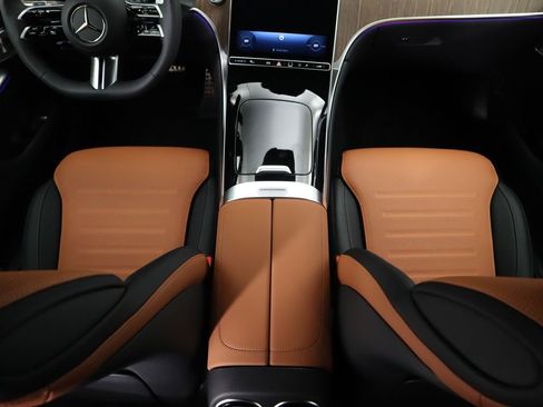 Certified 2025 Mercedes-Benz GLC 300 image 17