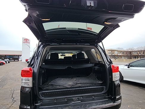 Used 2010 Toyota 4Runner Limited image 25