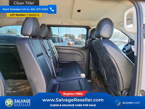 Used 2018 Mercedes-Benz Metris Passenger image 15