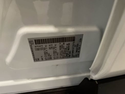 Used 2024 Nissan Rogue SV image 27