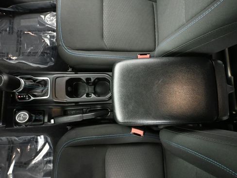 Used 2023 Jeep Wrangler Unlimited Rubicon 4xe w/ Steel Bumper Group image 33