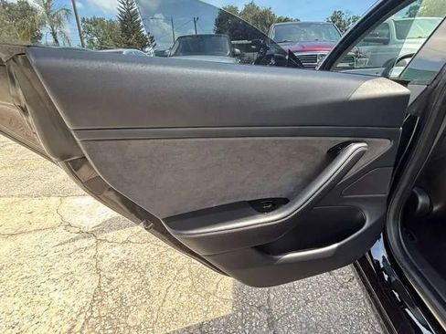 Used 2018 Tesla Model 3 Long Range RWD image 12