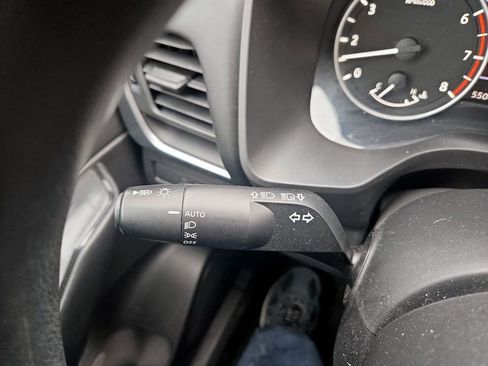 Used 2024 Nissan Rogue S image 19