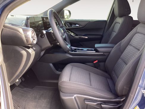 Used 2025 Chevrolet Equinox LT FWD image 27