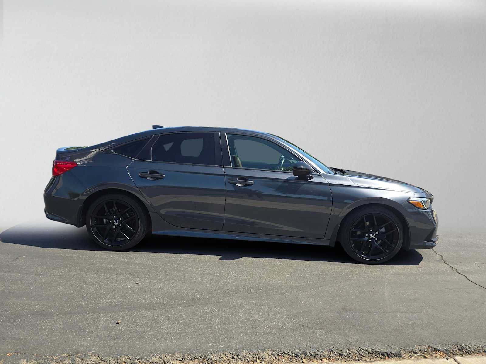 Used 2024 Honda Civic Sport image 2