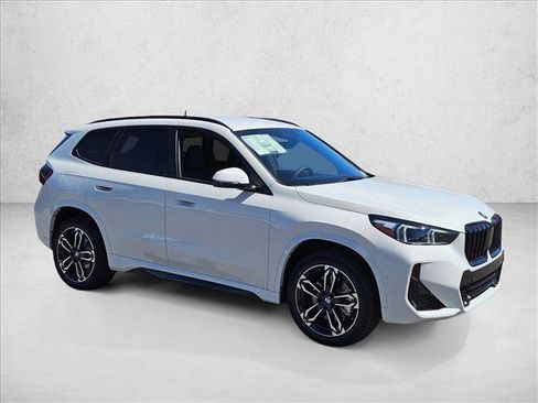 New 2026 BMW X1 xDrive28i w/ M Sport Package AWD/4WD image 7