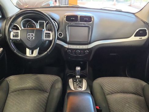 Used 2011 Dodge Journey Crew FWD image 26