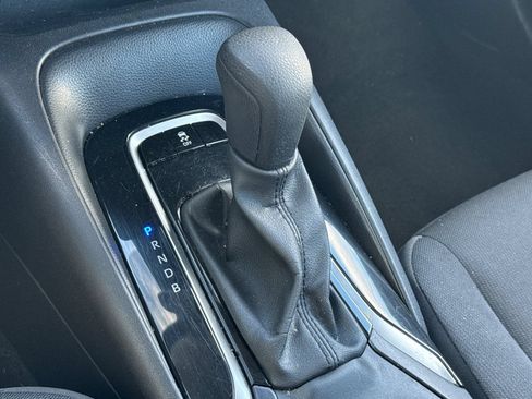 Used 2024 Toyota Corolla LE FWD image 33