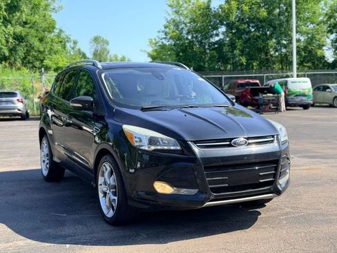 Used 2015 Ford Escape Titanium w/ Canadian Touring Package AWD/4WD image 3