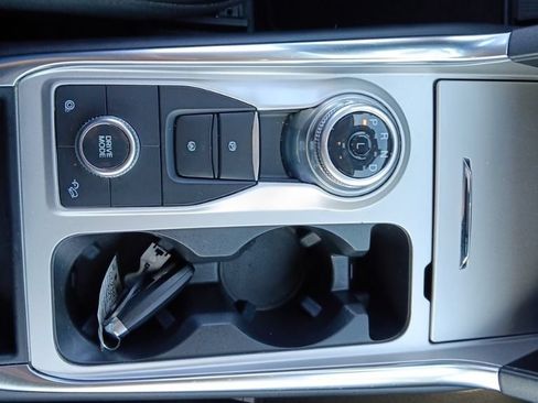 Used 2023 Ford Explorer Limited AWD/4WD image 21