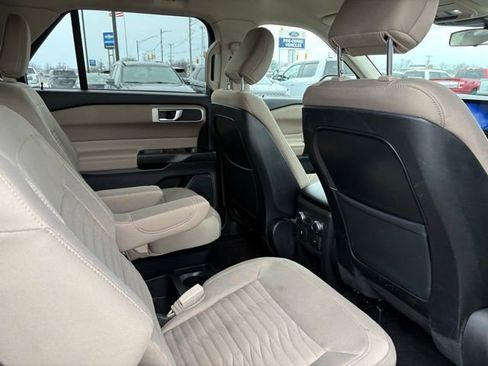 Used 2020 Ford Explorer XLT w/ Class III Trailer Tow Package image 9