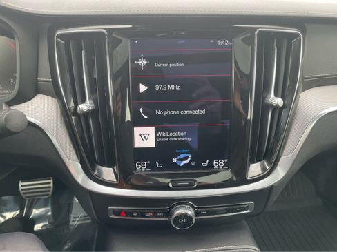 Used 2022 Volvo S60 T8 Polestar w/ Protection Package Premier image 19