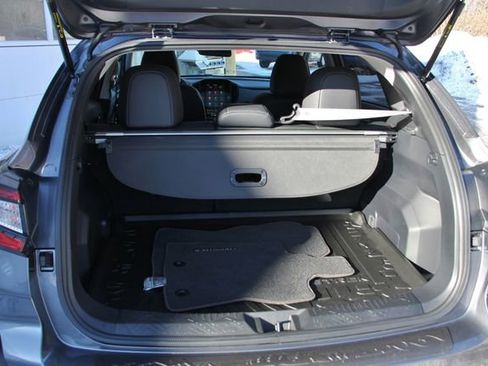 Certified 2025 Subaru Crosstrek 2.5i Limited image 32