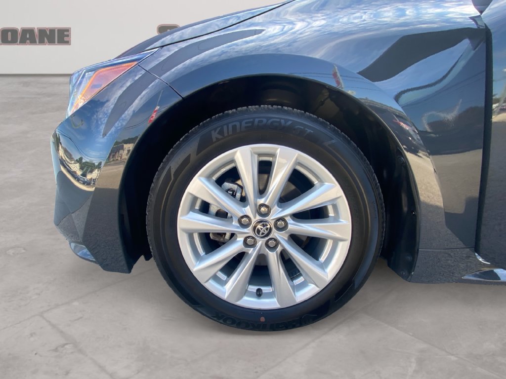 Used 2025 Toyota Corolla LE w/ LE Premium Package FWD image 14