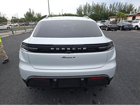 Used 2025 Porsche Macan 4 Electric w/ Premium Package AWD/4WD image 5