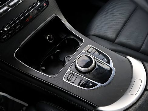 Certified 2019 Mercedes-Benz GLC 300 4MATIC image 25