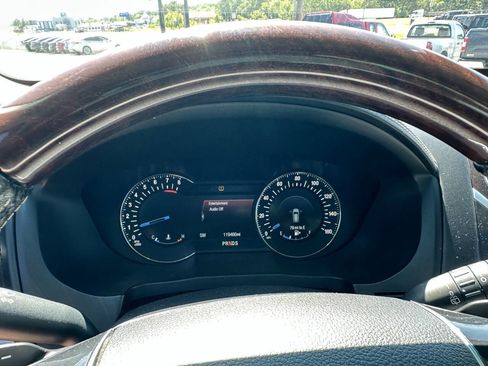 Used 2016 Ford Explorer Platinum image 13