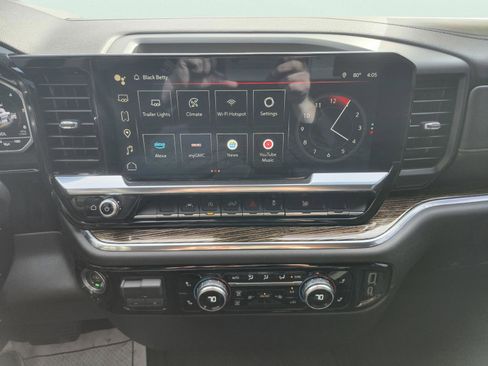 Used 2024 GMC Sierra 1500 Elevation AWD/4WD image 16
