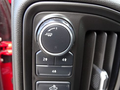 Used 2020 Chevrolet Silverado 2500 W/T image 16