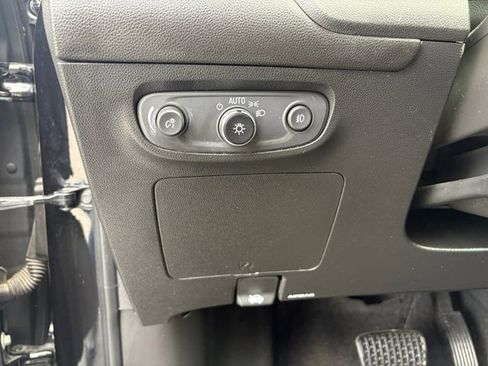 Used 2020 Buick Encore GX Select w/ Sport Touring Package FWD image 19
