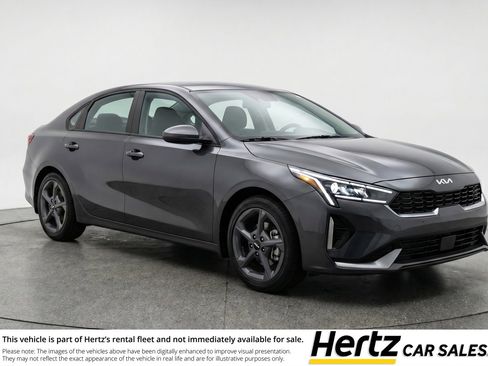 Used 2025 Kia K4 FWD image 1