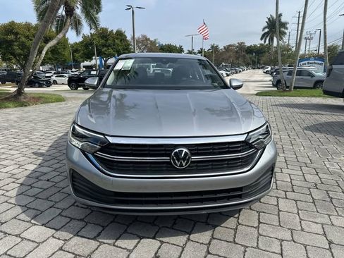 Used 2024 Volkswagen Jetta SE FWD image 39