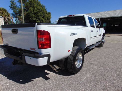 Used 2013 GMC Sierra 3500 Denali image 10