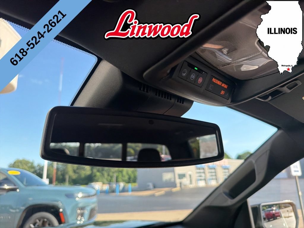 Used 2025 GMC Canyon AT4 AWD/4WD image 28