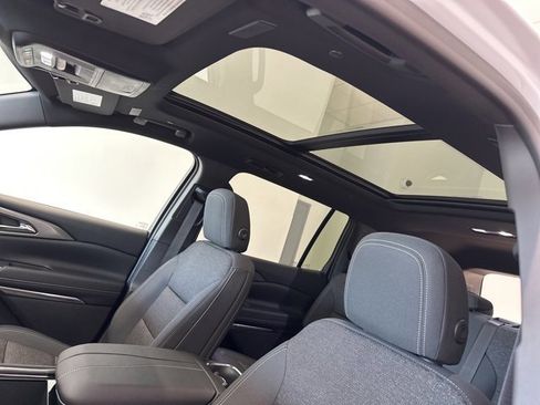 New 2026 Chevrolet Traverse LT w/ Sun and Wheel Package image 13