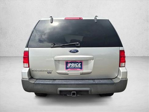 Used 2006 Ford Expedition XLT RWD image 6