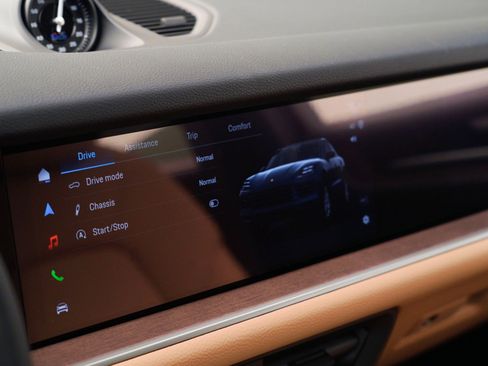 New 2026 Porsche Cayenne Coupe image 26