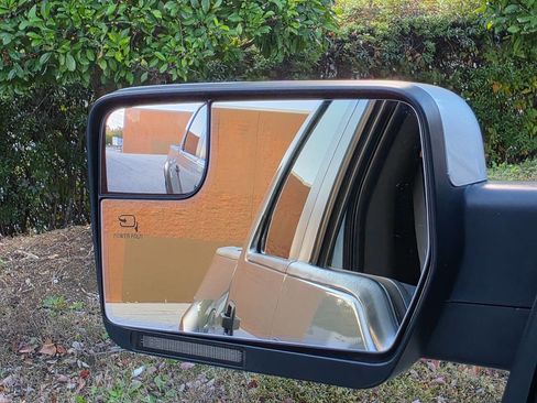 Used 2013 Ford F150 Raptor w/ Luxury Equipment Group image 9