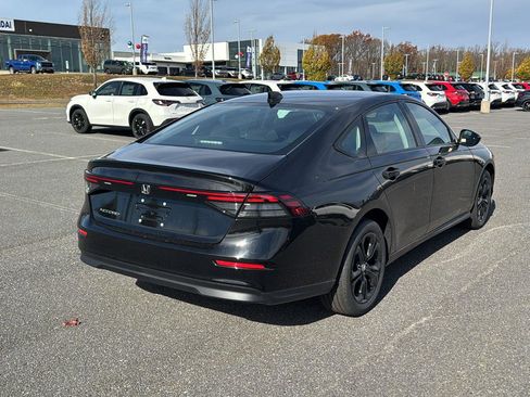 New 2025 Honda Accord SE image 6