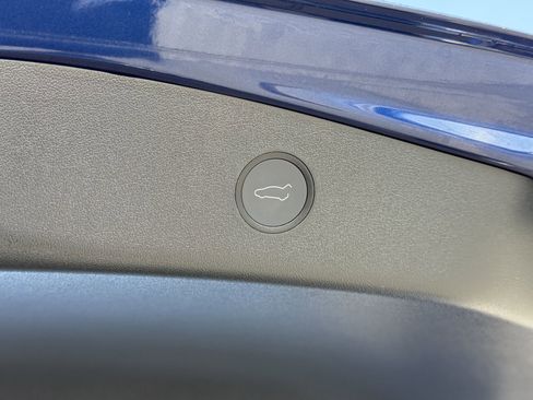 Used 2021 Tesla Model 3 Standard Range RWD image 12