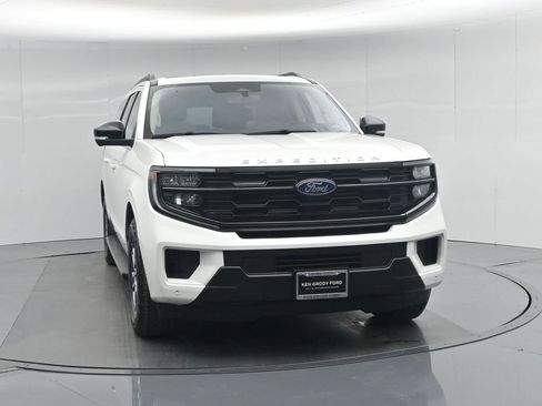 Used 2025 Ford Expedition Max Active image 60