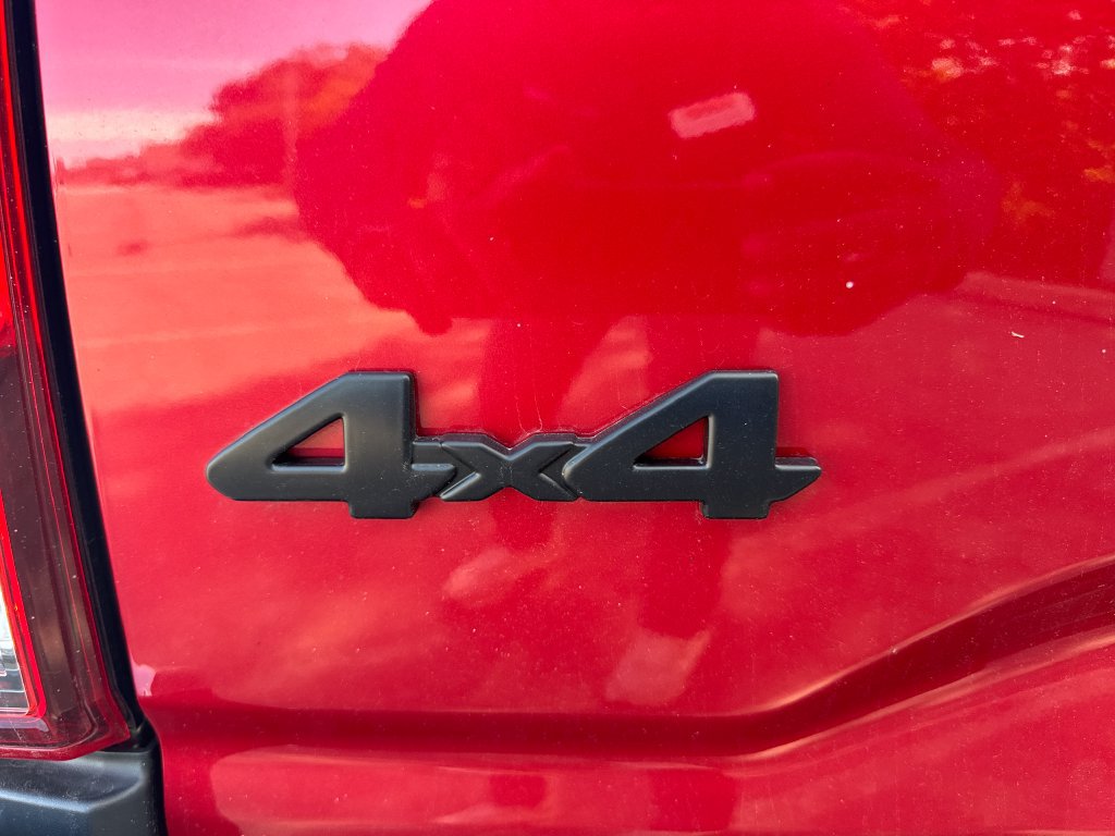 Used 2023 Toyota Tacoma SR5 AWD/4WD image 11